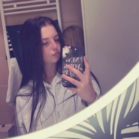 Saartje, Babysitter in Holten