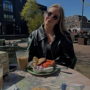 Ilse, Oppas in Nieuwveen
