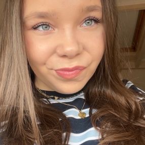Sanne, Oppas in Asperen