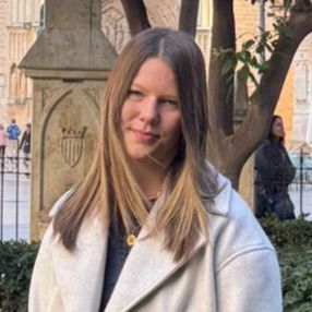 Meike, Oppas in Nijverdal