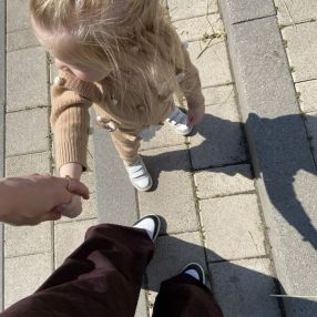 Maeve, Gezin in Bergen op Zoom