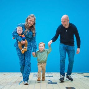 Loes, Family in Enschede