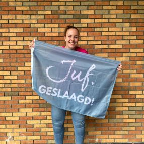 Isa, Oppas in Deventer