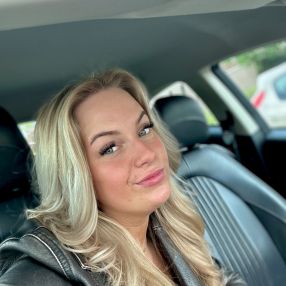 Zoë, Babysitter in Reuver