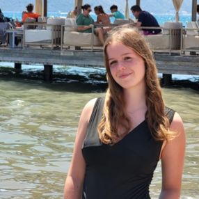 Amber, Babysitter in Brunssum