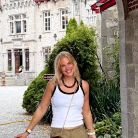 Tessa, Oppas in Hellevoetsluis