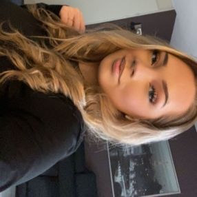 Daisy, Babysitter in Rijen