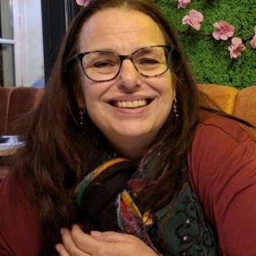 Liesbeth, Babysitter in Zeist