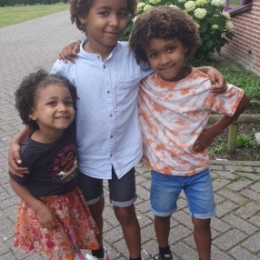 Corina, Gezin in Dirksland