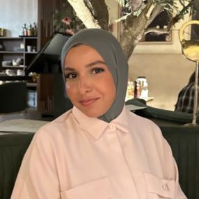Chaima, Babysitter in Voorschoten