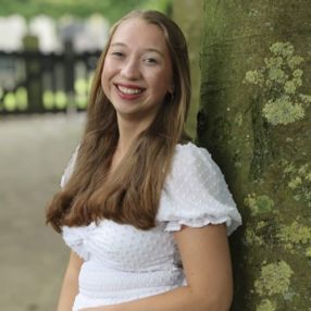 Ella, Babysitter in Drachten