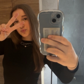 Alysha, Oppas in Bergharen