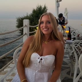 Madeleine, Babysitter in Berkel en Rodenrijs