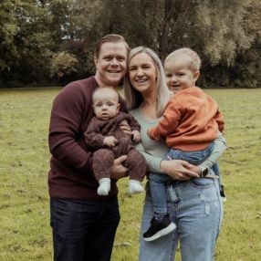 Claire, Family in Almere
