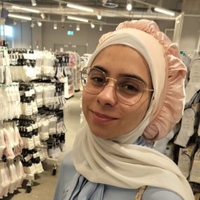 Raghad, Babysitter in Pijnacker