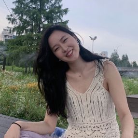 Jin, Babysitter in Den Haag