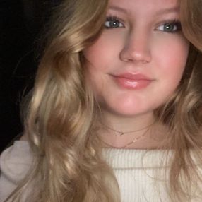 Elvira, Babysitter in Elburg