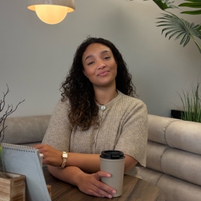 Isa, Babysitter in Wijchen