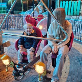 Eveliene, Babysitter in Hoogezand