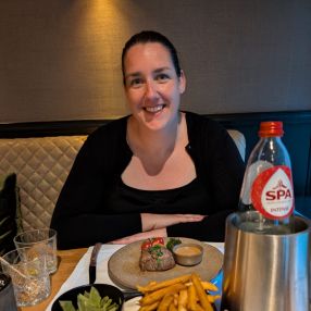 Lindsay, Babysitter in Lisse