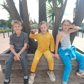 Ilona, Family in Gilze