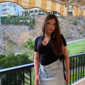 Sofia, Babysitter in Stiens