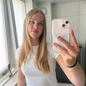 Danique, Babysitter in Anna Paulowna