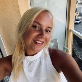 Fleur, Babysitter in Geesteren