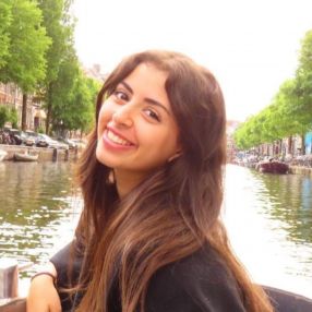 Saria, Babysitter in Eindhoven