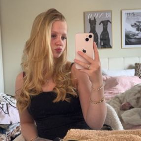 Pam, Babysitter in De Bilt