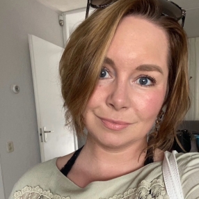 Bo, Babysitter in Heerlen