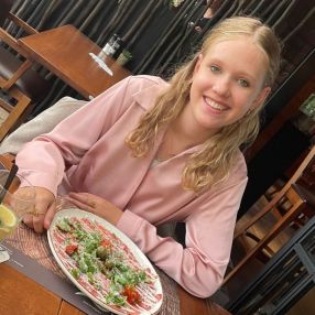Emma, Babysitter in Bleiswijk