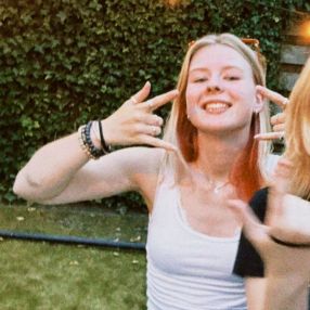 Tessel, Babysitter in Zuidlaren