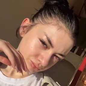 Adela, Oppas in Terneuzen