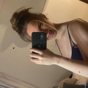 Márvány, Babysitter in Rijnsburg