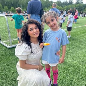 Jyan, Babysitter in Soest