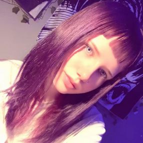 Liora, Babysitter in Papendrecht