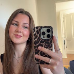 Mirthe, Oppas in Opende