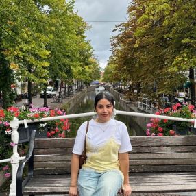 Piyanat, Babysitter in Gouda