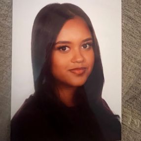 Aisha, Babysitter in Malden