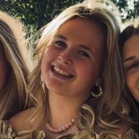 Loïs, Oppas in Rijssen