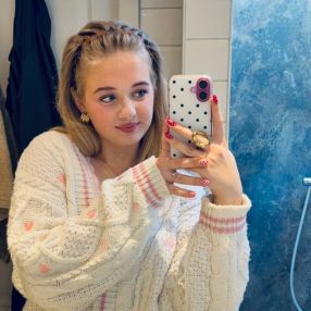 Benthe, Babysitter in Hoek van Holland