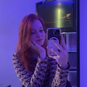 Selina, Babysitter in Belfeld