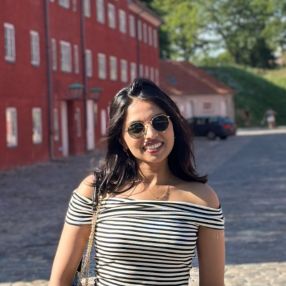 Namratha, Babysitter in Deurne