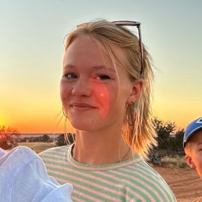 Lieke, Babysitter in Diepenveen