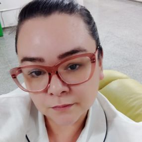 Tamiris, Babysitter in Rosmalen