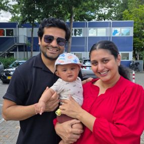 Nidhi, Gezin in Hoofddorp