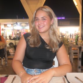 Kaylee, Oppas in Heemskerk