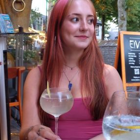 Rianne, Babysitter in Bergen