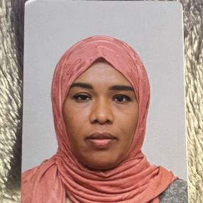 Farhia, Oppas in Bergen op Zoom